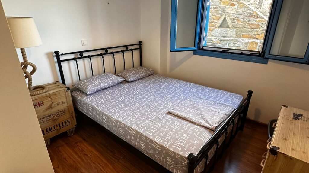 xenonas-kythnos-ipnodomatia